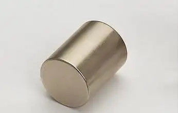 Los imanes diametricalmente magnetizados del neodimio, sinterizaron los imanes fuertes N52 del cilindro