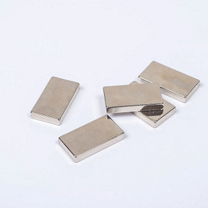 Imanes de encargo N42 N45 N48 N50 N54 N52 del neodimio del trapezoide