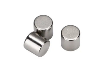 Muestra de capa de plata diametrical potente de los imanes N52 del cilindro disponible