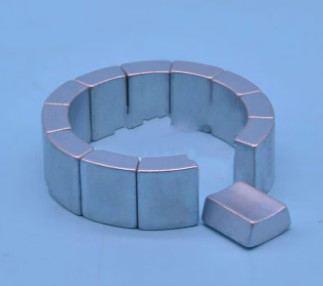Imanes fuertes del neodimio del arco del bloque del imán de Ndfeb del precio competitivo para el motor