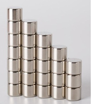 Los imanes diametricalmente magnetizados del neodimio, sinterizaron los imanes fuertes N52 del cilindro